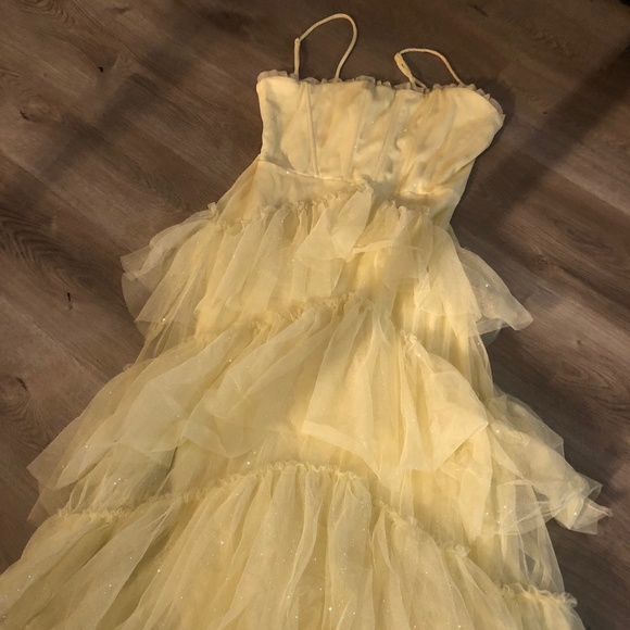 Windsor yellow hoco/prom dress - Picture 1 of 4
